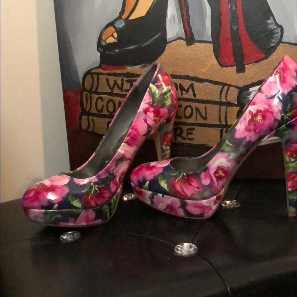 High heel shoes